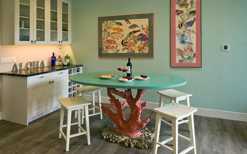 honolulumag's tweet photo. Here are some stylish interior design tips from @archipelagohi: http://t.co/eI9p8YMjfQ http://t.co/AmGWkBgwSH