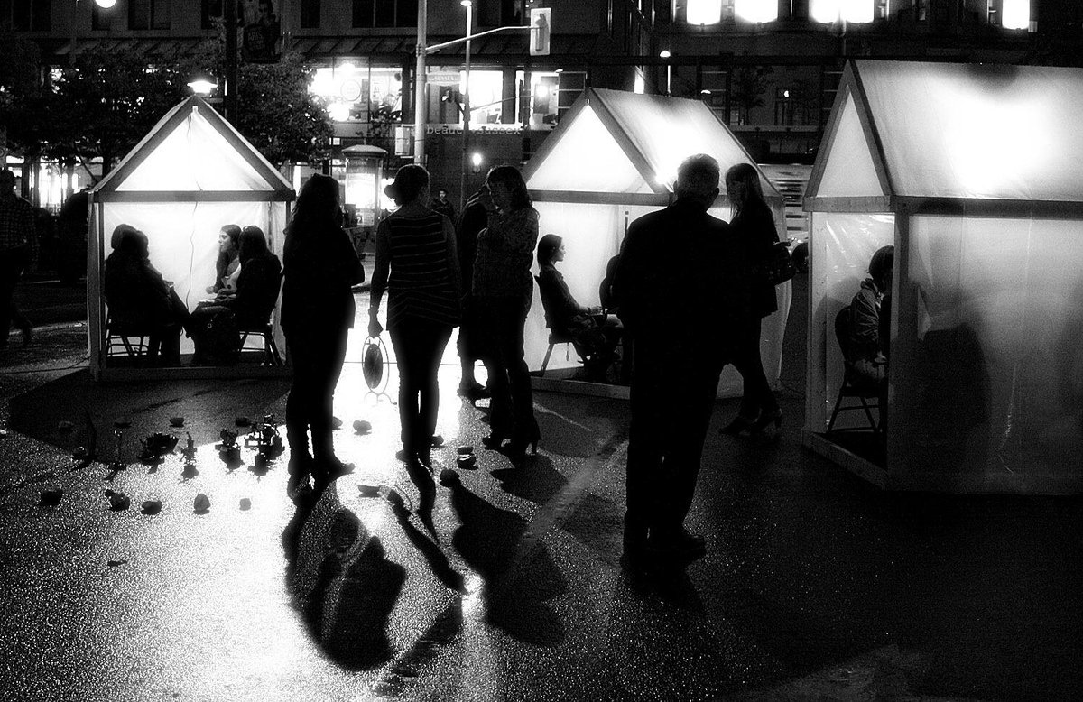 Axe_Grrl's tweet photo. The 'human library'
@NuitBlancheOtta #NBOG15 #Ottawa http://t.co/v9zNejGbS2