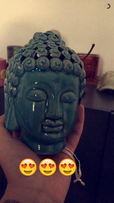 got my sister a little gift for doing well on her chemistry test 💙😋 http://t.co/BrWvxlU4oe