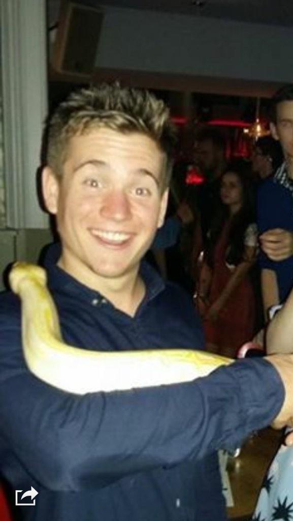 JoshElliott927's tweet photo. When u finally find that 10 foot snake you lost on the first night of freshers... 🐍 #wes http://t.co/lhBF21Iobh