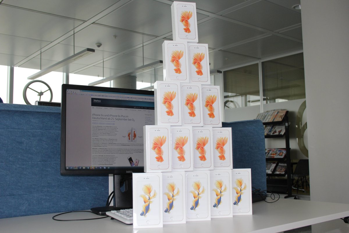 RT Endlich da! Die Pyramide des Tages bei @Telefonica_DE: iPhone 6s &amp; 6s Plus sagen Hallo  ///Morgen Me2, yipey!