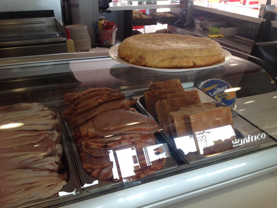SHELLTORDE's tweet photo. Almorzar en shelltordesillas http://t.co/fA9qBZvRNU