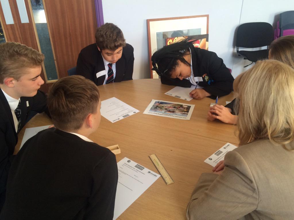 MrsTeacher4's tweet photo. Year 9 engaging in @fbf_uk schools programme #futurebusinessgurus :) @MytonSchool http://t.co/II2ckhfz4g