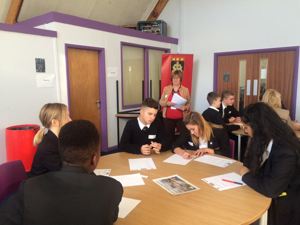 MrsTeacher4's tweet photo. Year 9 engaging in @fbf_uk schools programme #futurebusinessgurus :) @MytonSchool http://t.co/II2ckhfz4g