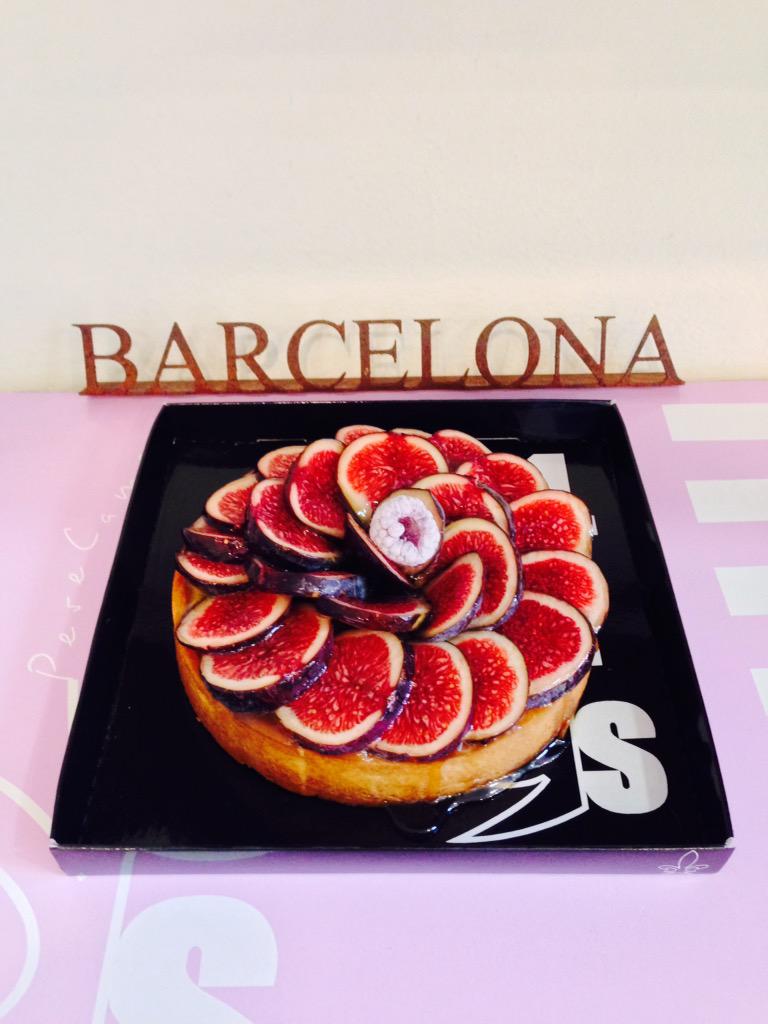 Pastisserialis's tweet photo. Bona diada de la Mercè!! #pastisserialis #lisbcn #tartaleta defigues #oxidsbcn #sweetncn #pastelerialis #topbcn http://t.co/M7qXNsjnJQ