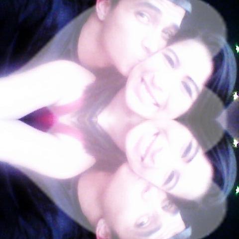 MichiFilpo's tweet photo. @soyrein Deseandote siempre lo mejor para ti y tu familia♥ Felices 24 amor de mi vida♥_♥ http://t.co/E5fuwI8Ecc