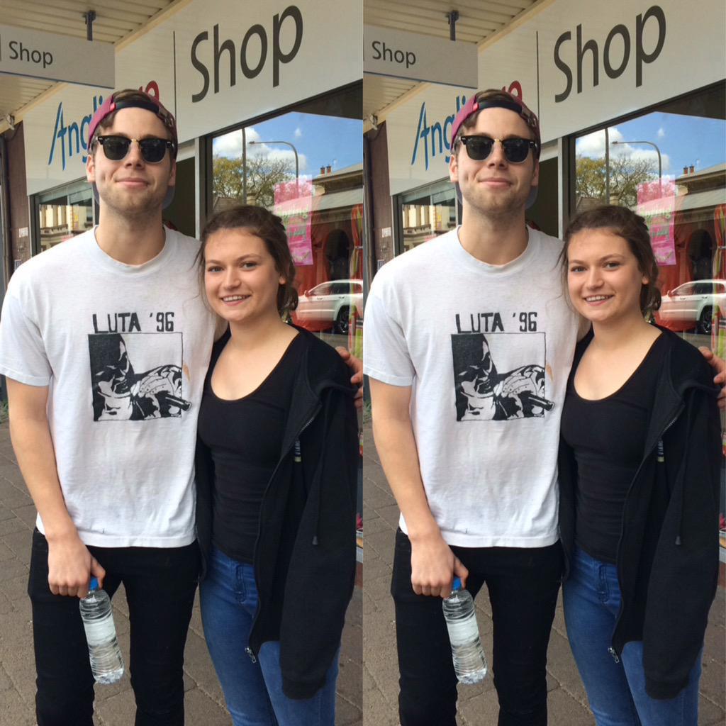 Our5SOSUpdatesx's tweet photo. Luke with @kayellenking_ today in Sydney! #MTVFanWars5SOSFam http://t.co/FhdteC0rua