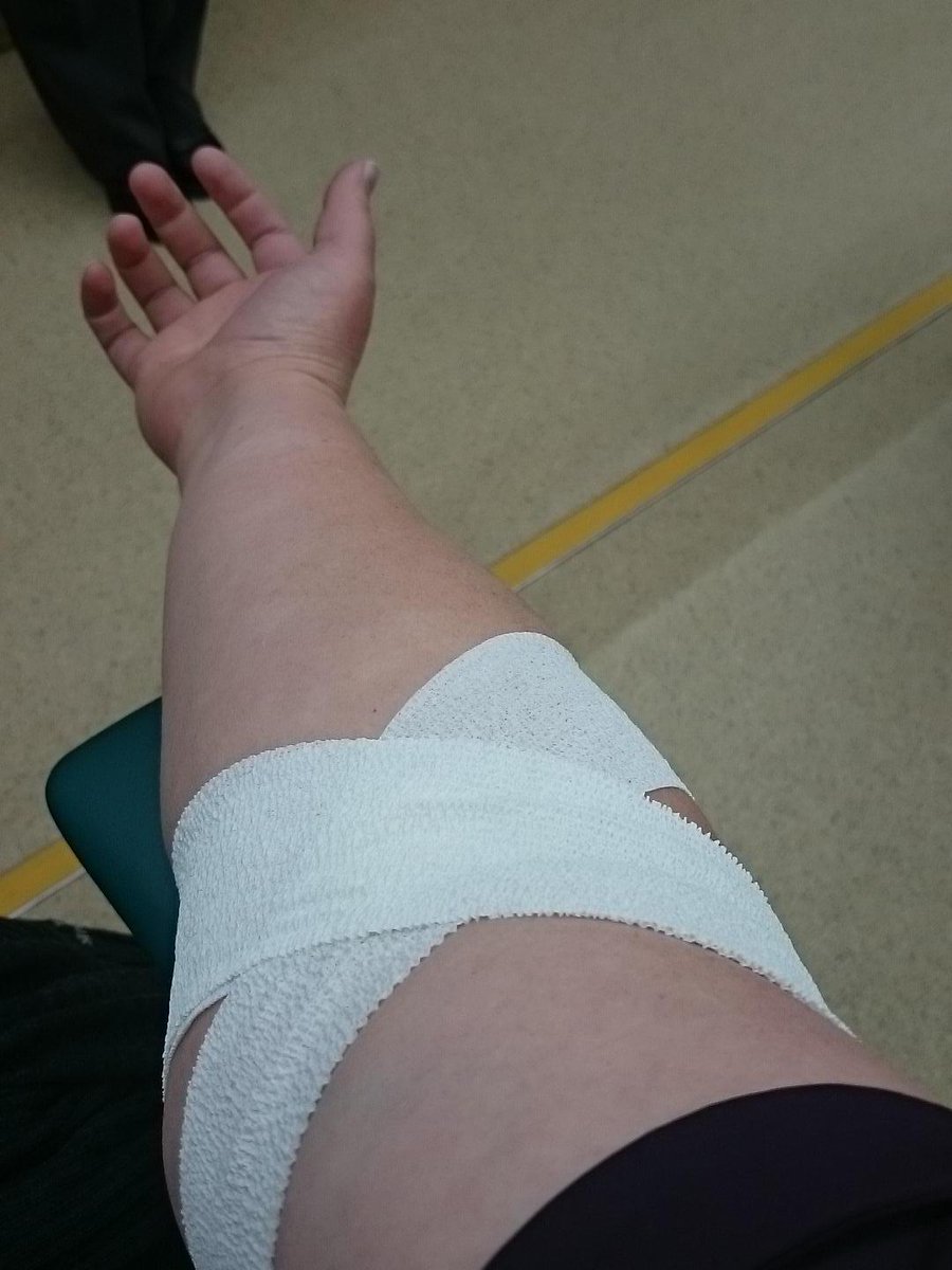 CanberraGenBet's tweet photo. Hanging out with the @AustralianRedCr #Donateblood #DonateLife #1donationSaves3lives http://t.co/GsciCFBFY5