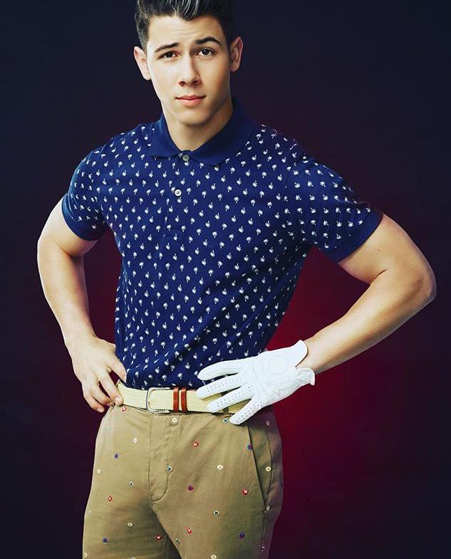 97Irlanda's tweet photo. Qué bueno que no me lo mataron. 😍😍😈 #ScreamQueens http://t.co/4wOiYpUszE