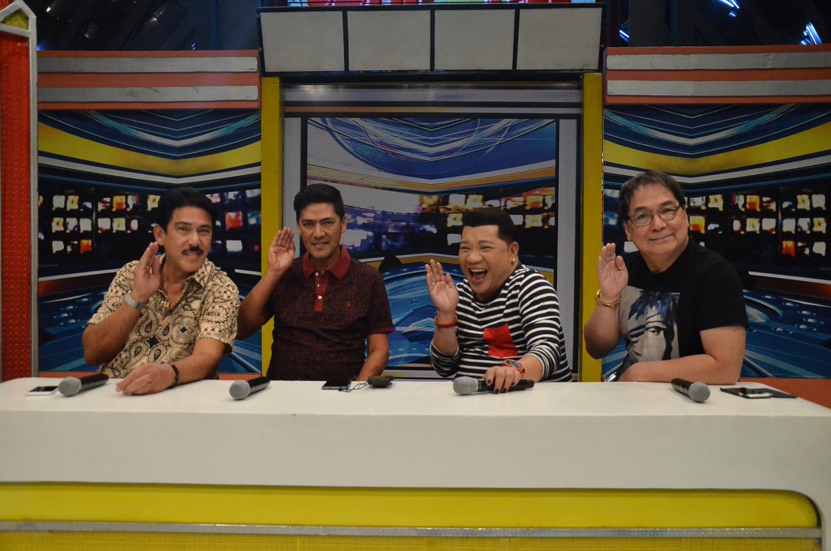 EatBulaga's tweet photo. Juan For All, All For Juan na po mga Dabarkads! *pabebe wave* #ALDUBOurMissionisLove http://t.co/pcJOyzidN8