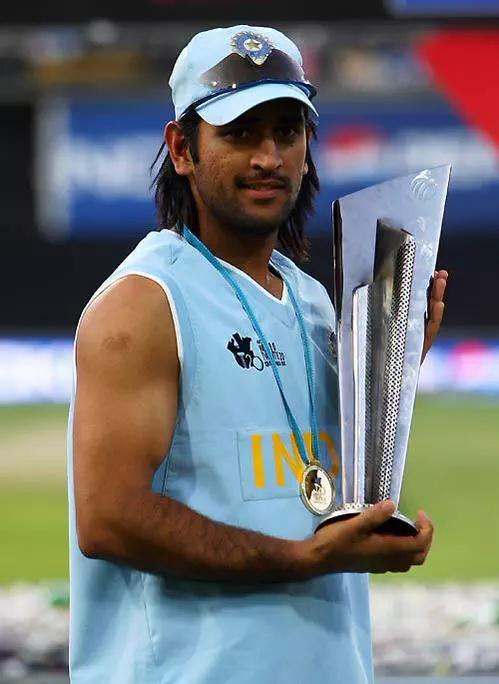 MSDsuperfan's tweet photo. AND INDIA WINS!!  T20 World Cup For First Time #MsdTheLegend http://t.co/gtEljhNQF5