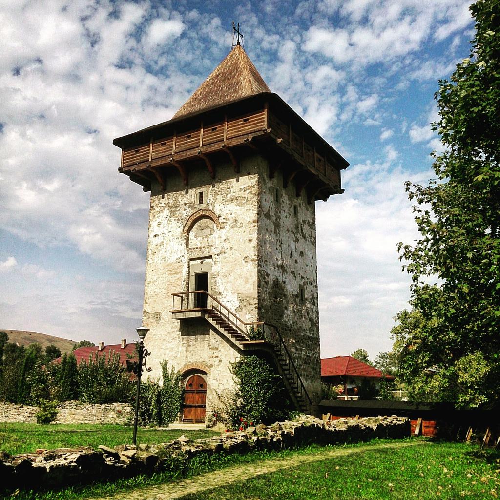 pureromania's tweet photo. #Pureromania #Bucovina #imagineheaven #pure #inspire http://t.co/KIpvcAAcoO