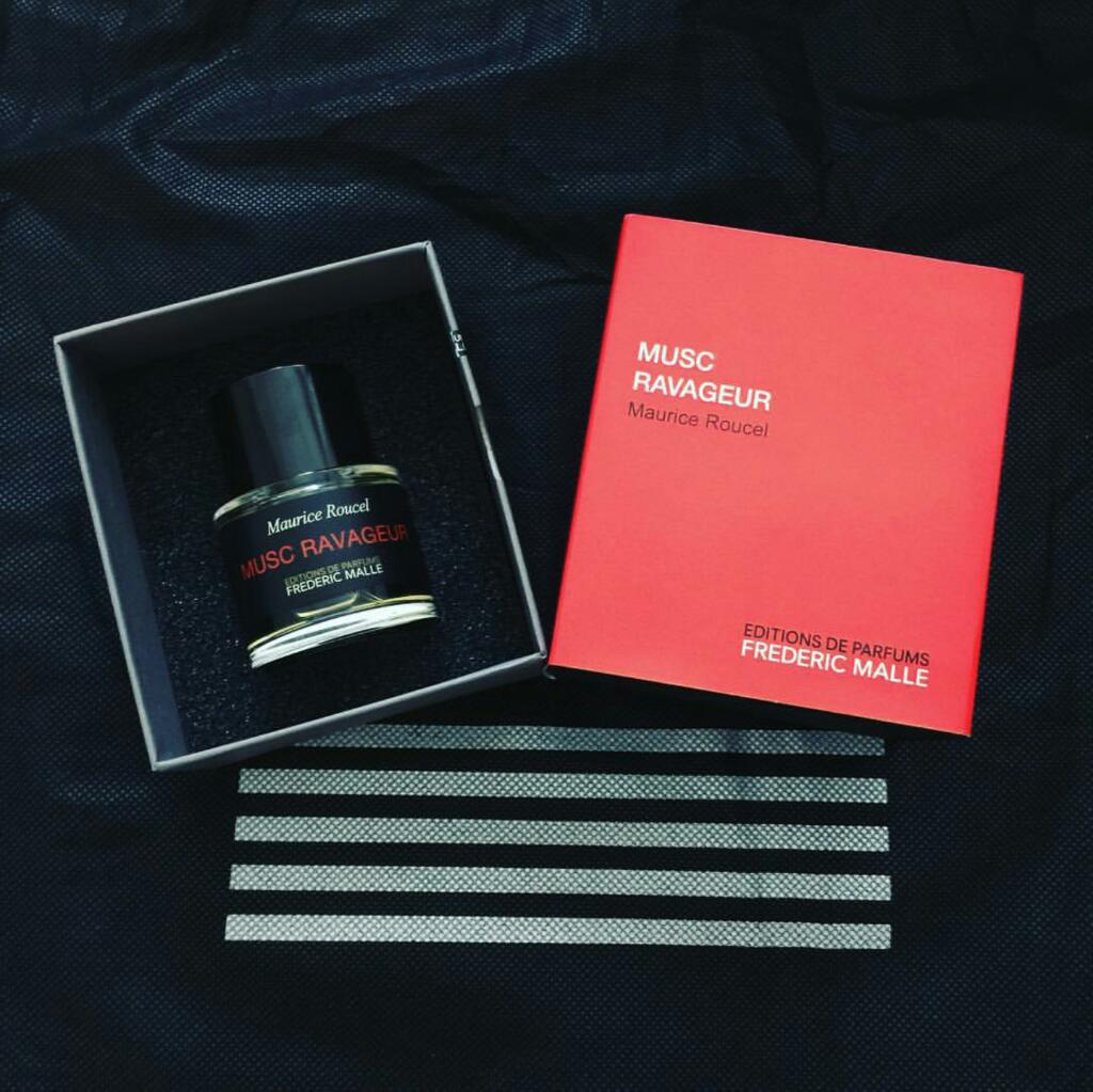 呪い 鑑定 理容師 ジヨン 香水 シャネル Idress Jp