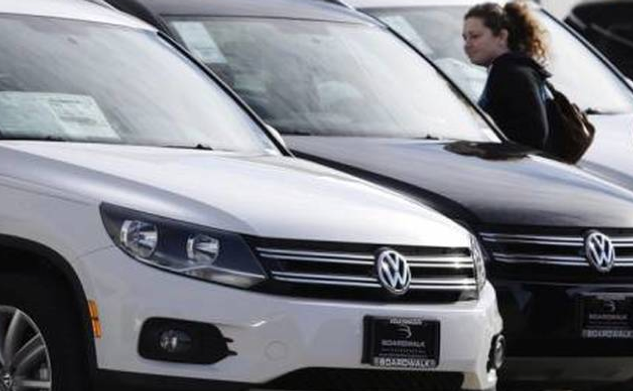 CarolJMims's tweet photo. The #Volkswagen scandal continues...the auto company may start offering refunds!#collectyour$ http://t.co/SdRwUcGOZp http://t.co/9g08xlu1H7