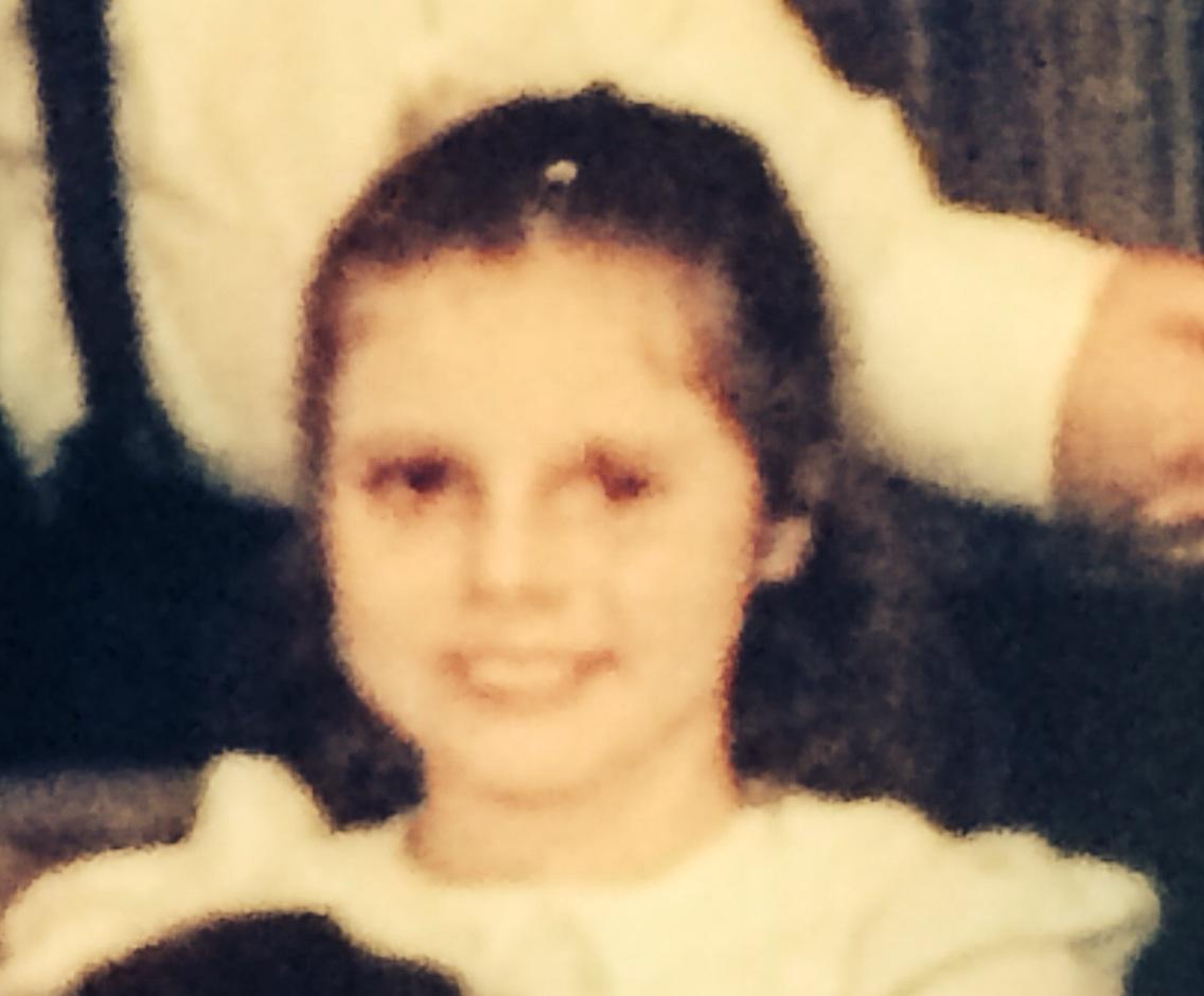 ScoBridge's tweet photo. Little @EvieSchultz wants you to vote for @Hannaisfun for Homecoming Queen http://t.co/wP0c9xSp9B