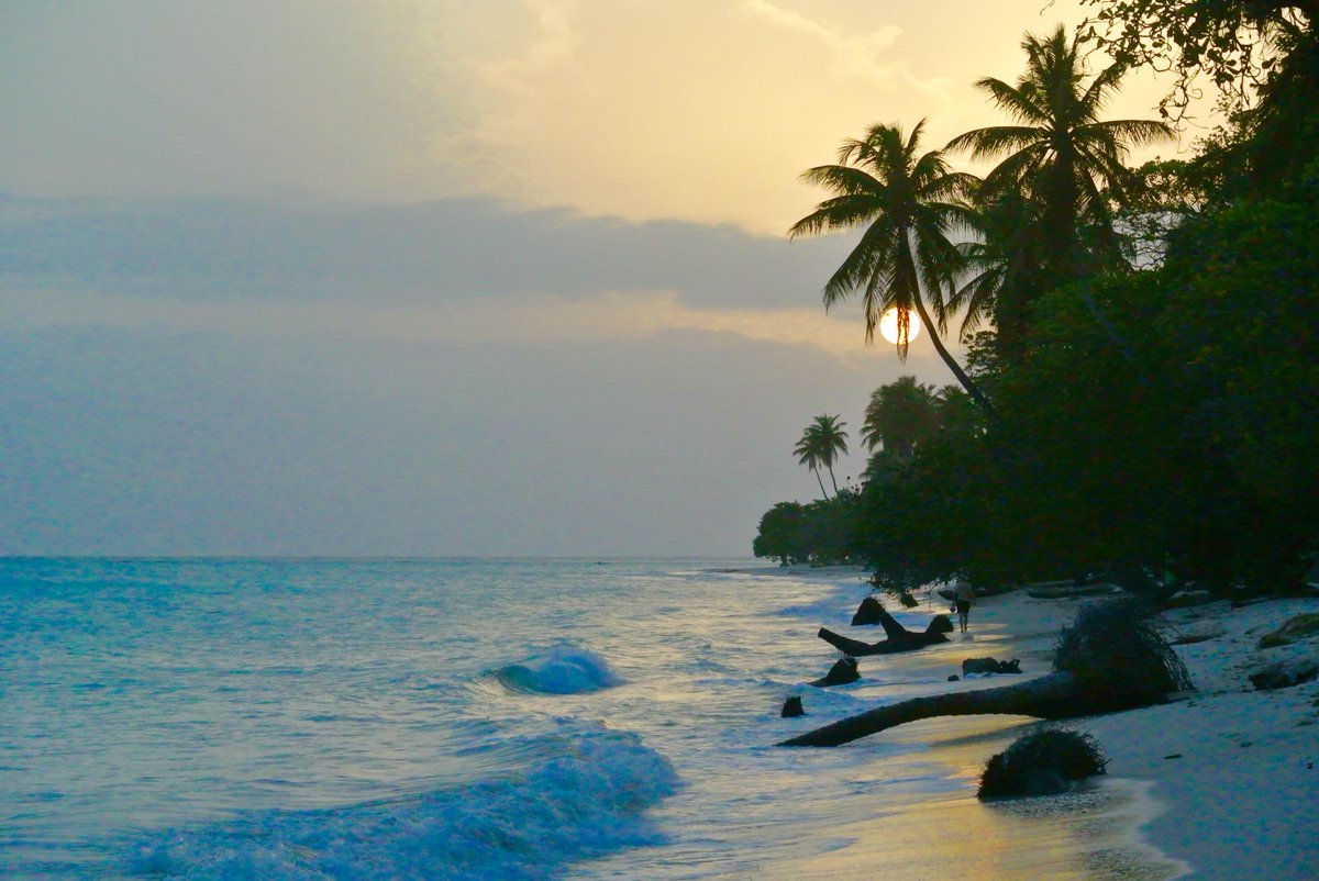 AHundredIslands's tweet photo. fairly new addition to @gadventures rosta, but highlights of #Haiti was all pretty unforgettable #G25throwback #tbt http://t.co/kwTj7RMDkx
