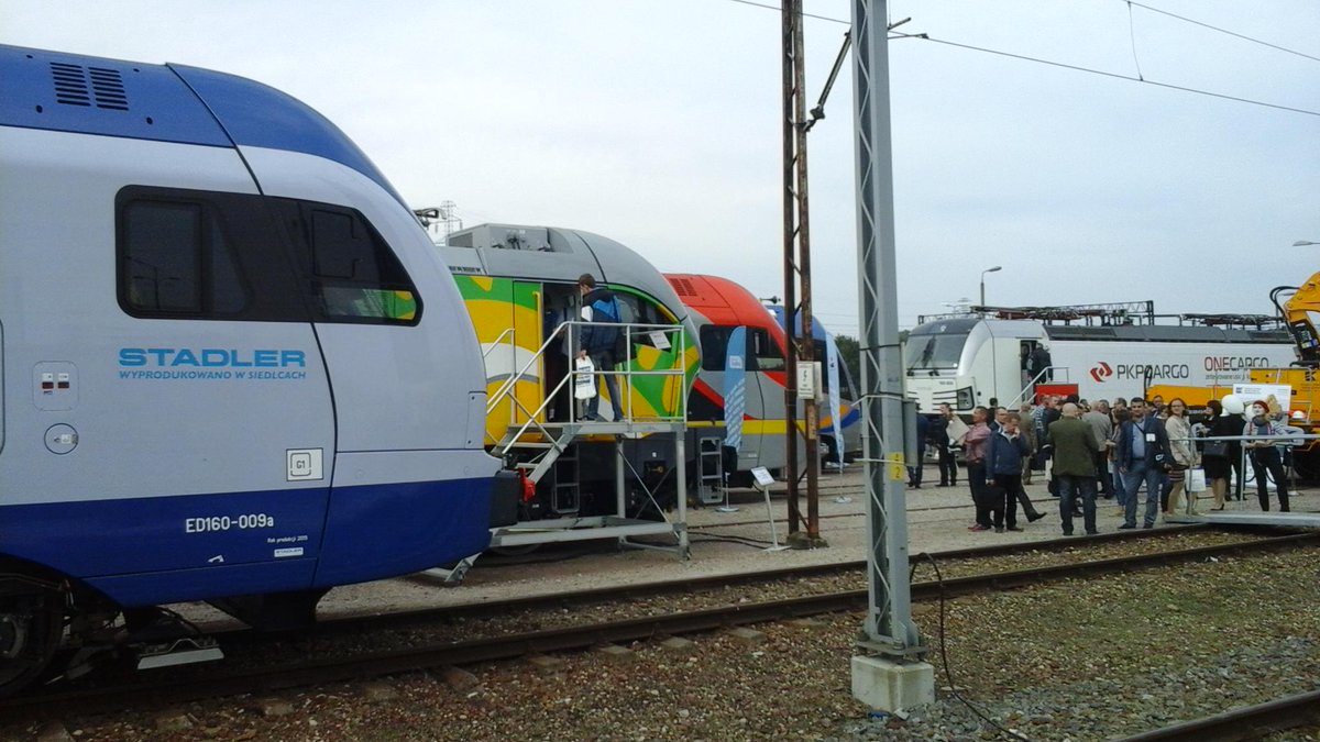 EURAILmag's tweet photo. #Trako2015 day two: #ultracapacitors #trams #regenerativebraking #signalling http://t.co/wJxwnIp9ky  @amberexpo http://t.co/cmWiLod2Tb