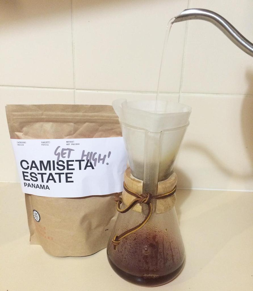 CoffeeBrue's tweet photo. New #Coffee Instagram by @danisheriff Todays coffee. #chemex #singleoriginroasters #coffee #filter #panama http://t.co/grzpVO5ef8