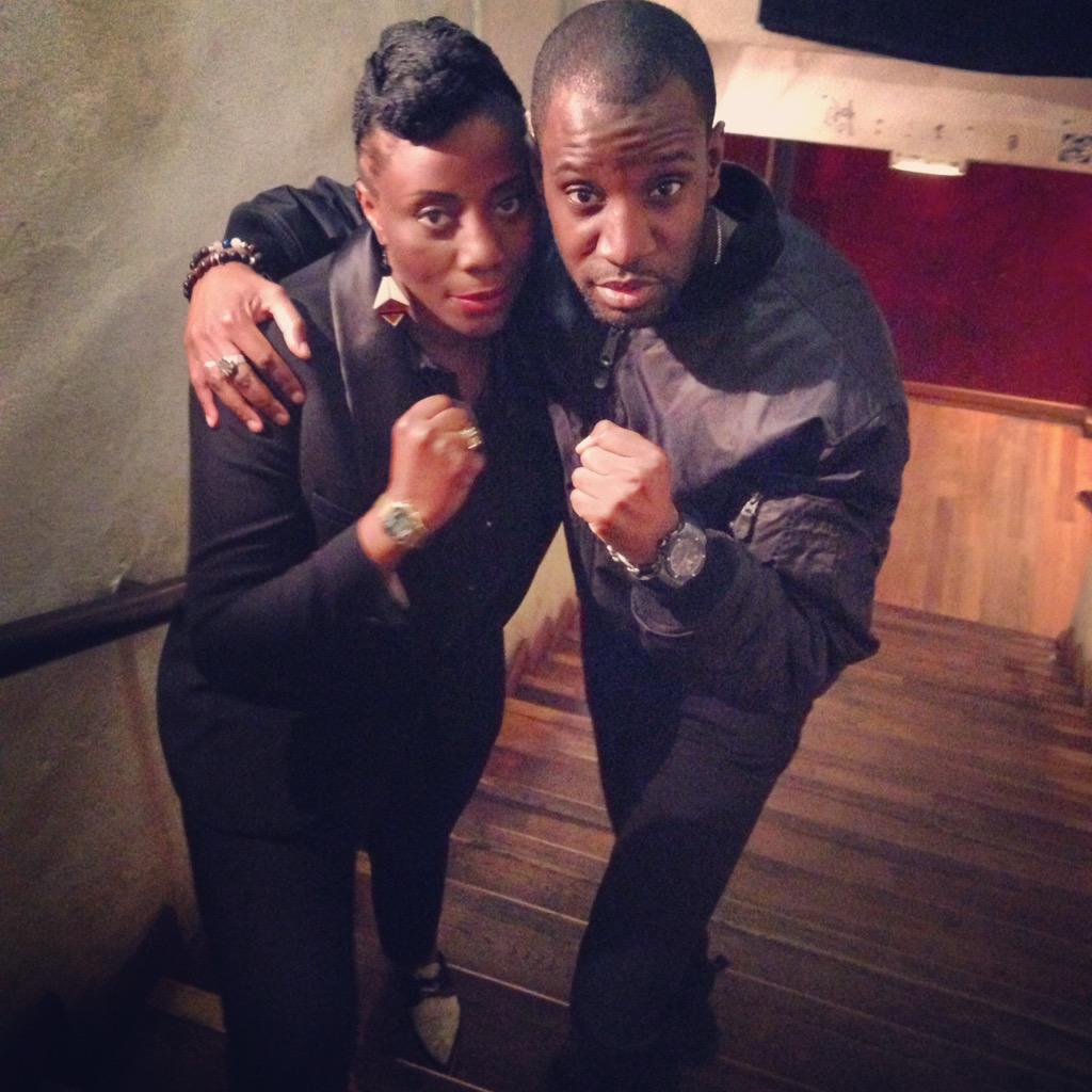 #LeRing l'arène musicale <a href="/FranceOtv/">France Ô</a> #backstage  <a href="/boogaline/">aline afanoukoe</a> &amp; <a href="/AbdAlMalikMusic/">Abd Al Malik</a> "Tout de noir vêtu !"  🙏🏽🙏🏽🙏🏽