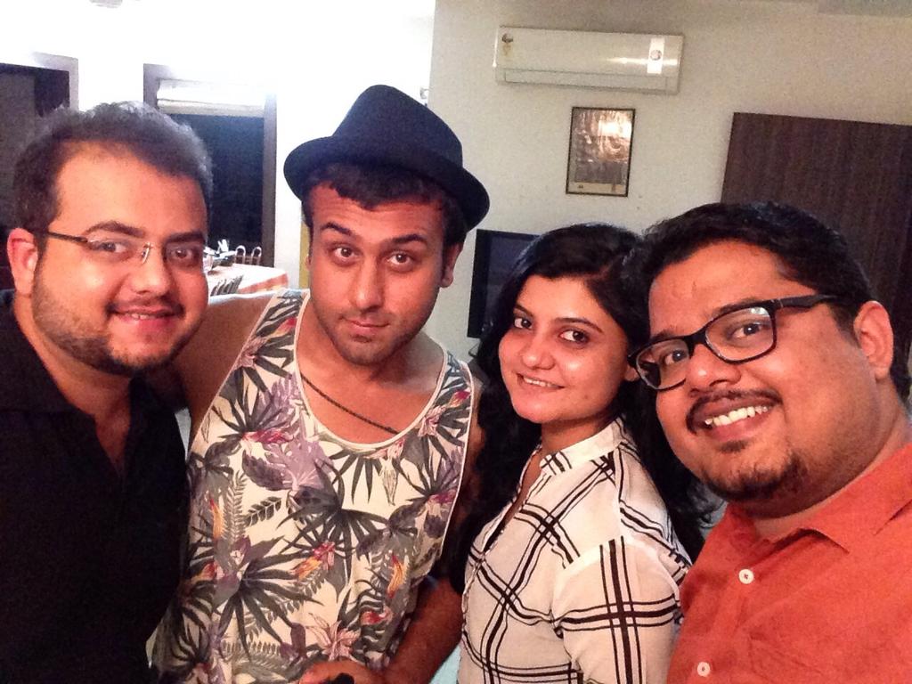 HookAStar's tweet photo. It was great discussion with our client Masterchef @RipuHanda  regarding #DigitalMarketing and #WebDevelopment. http://t.co/9WbuA5ZIIM