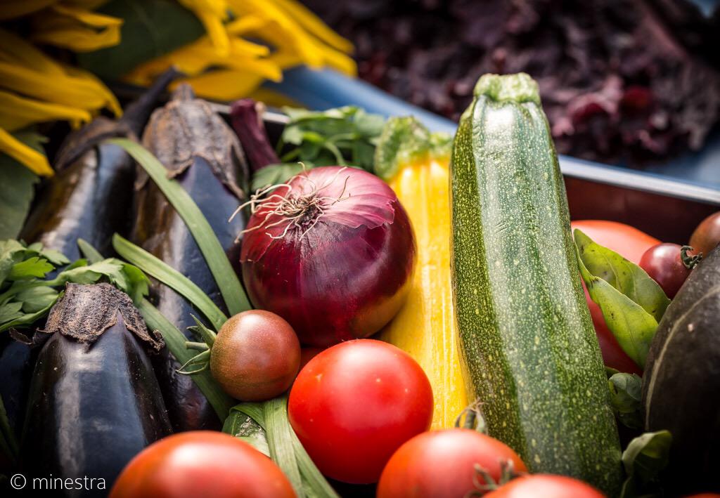 MinestraSupper's tweet image. @RoutetoJuice was very nice meeting you again in #tootinglibrary after #foodival #foodival2015