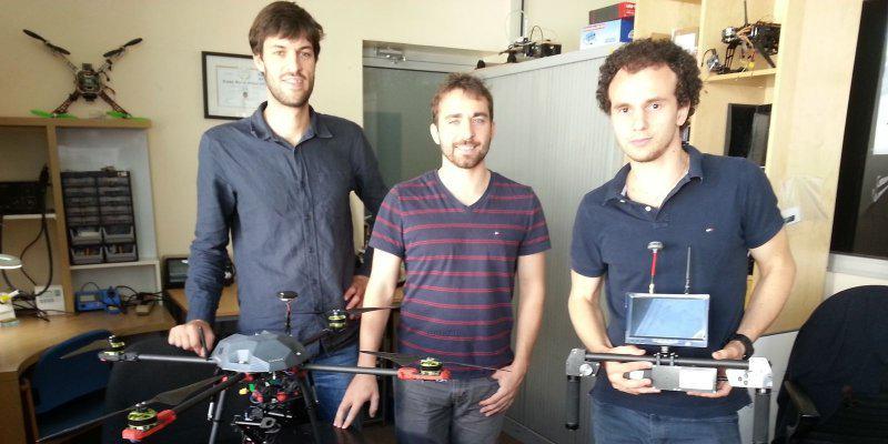 Mugen2UV's tweet photo. Un outil de #prévisualisation pour les agents #ERDF - #drone #skyetech http://t.co/oiIuu1p8lt via @sudouest http://t.co/5TcW0WuvBA