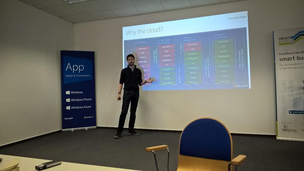 peterkirchner's tweet image. #MSTechCamp ist heute mit #Azure auf Station in Pforzheim! @MalteLantin erklärt die #Cloud!
