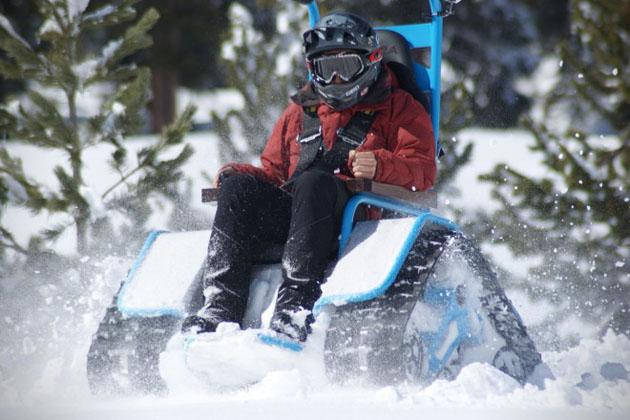 techeblog's tweet image. Ziesel is an electric tank vehicle that can be driven in #snow, mud and more. techeblog.com/index.php/tech… #gadgets