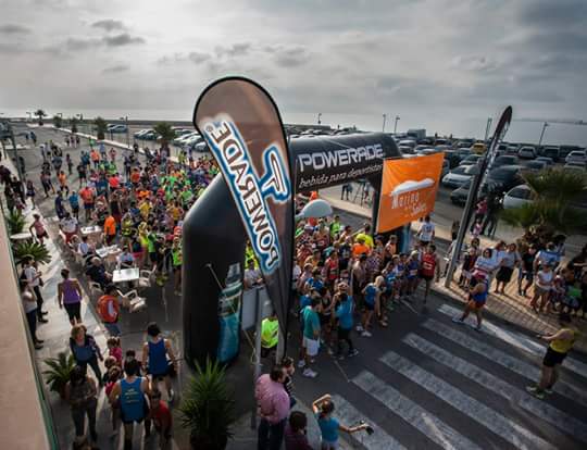Correlimos13's tweet photo. #Runeros Ya queda poquito para disfrutar de esta carrera y como de nuestro #caldero #platotipico @RChallengeMur http://t.co/F5GsznkIyR