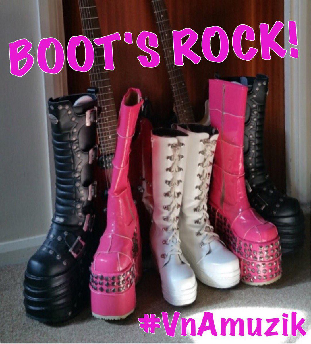 VicesAdulation's tweet image. #shoes This is what we wear to Rock! #VnAmuzik 
🎤💞👠🎤👠🎤💞👠🎤👠🎤💞👠🎤👠🎤💞👠🎤👠🎤💞
#fashion #friends #smile #rock #music #ksa #FF