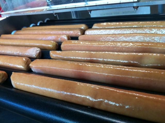 WestlersFood's tweet photo. Our premium frankfurters are cooking up a treat. Take a look at our Londoner gourmet dish! @lunchexhibition #lunch15 http://t.co/2qh2nuI3X9