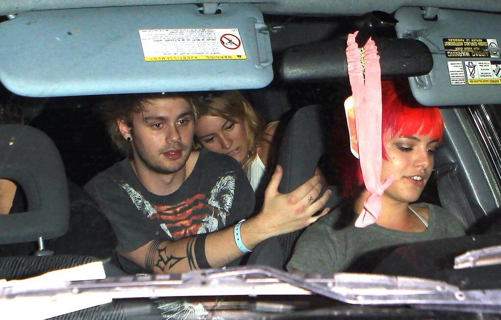 bryanasdivas's tweet photo. Bryana, Michael, Nia and Matt leaving The Foo Fighters concert last night! http://t.co/UfJZ1O6xv5