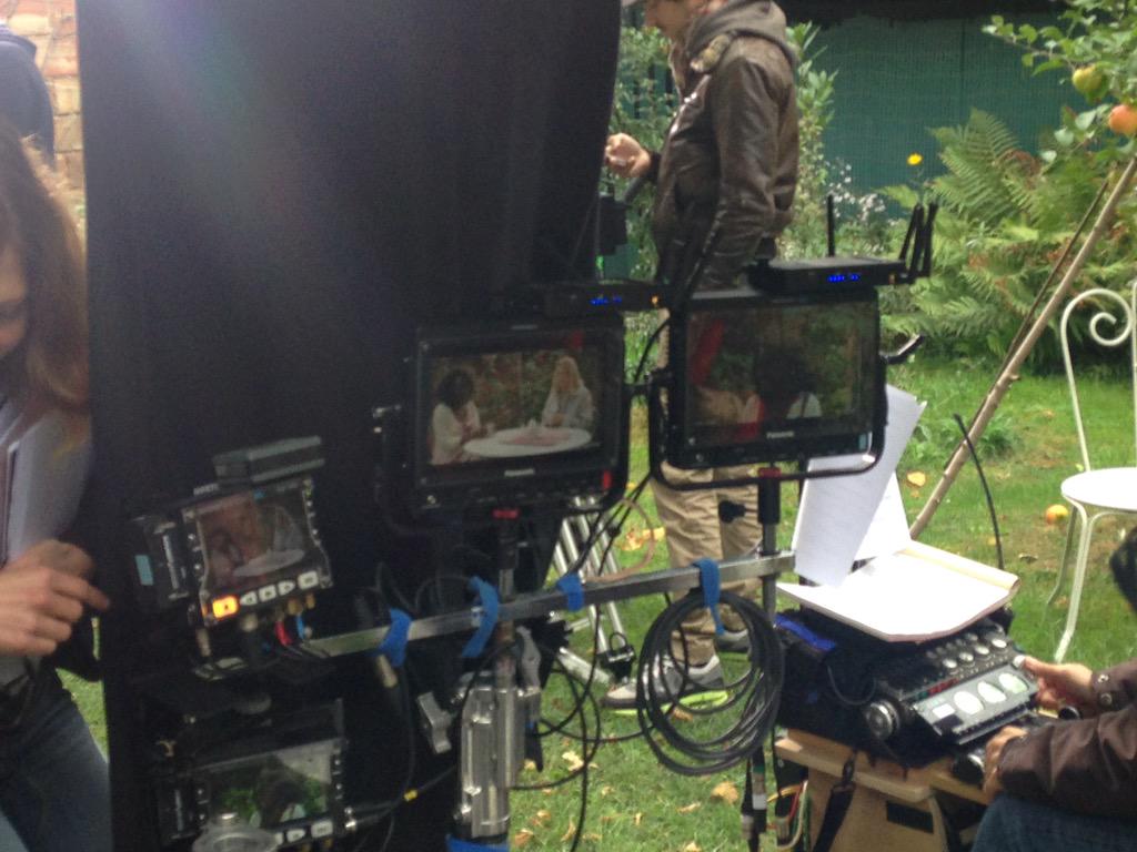 BenjChk's tweet photo. Des auteurs ont été formés par l'atelier d'écriture de la @Tf1fondation pour "Zadig &amp; ta mère" #HD1 #programmecourt http://t.co/UeOw0Vi5QY