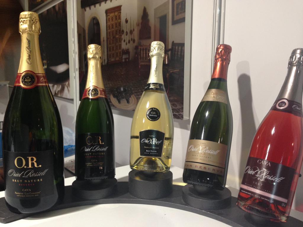De gustando los vinos <a href="/OriolRossell/">Cava Oriol Rossell</a> en #mostracat <a href="/incavicat/">INCAVI</a>