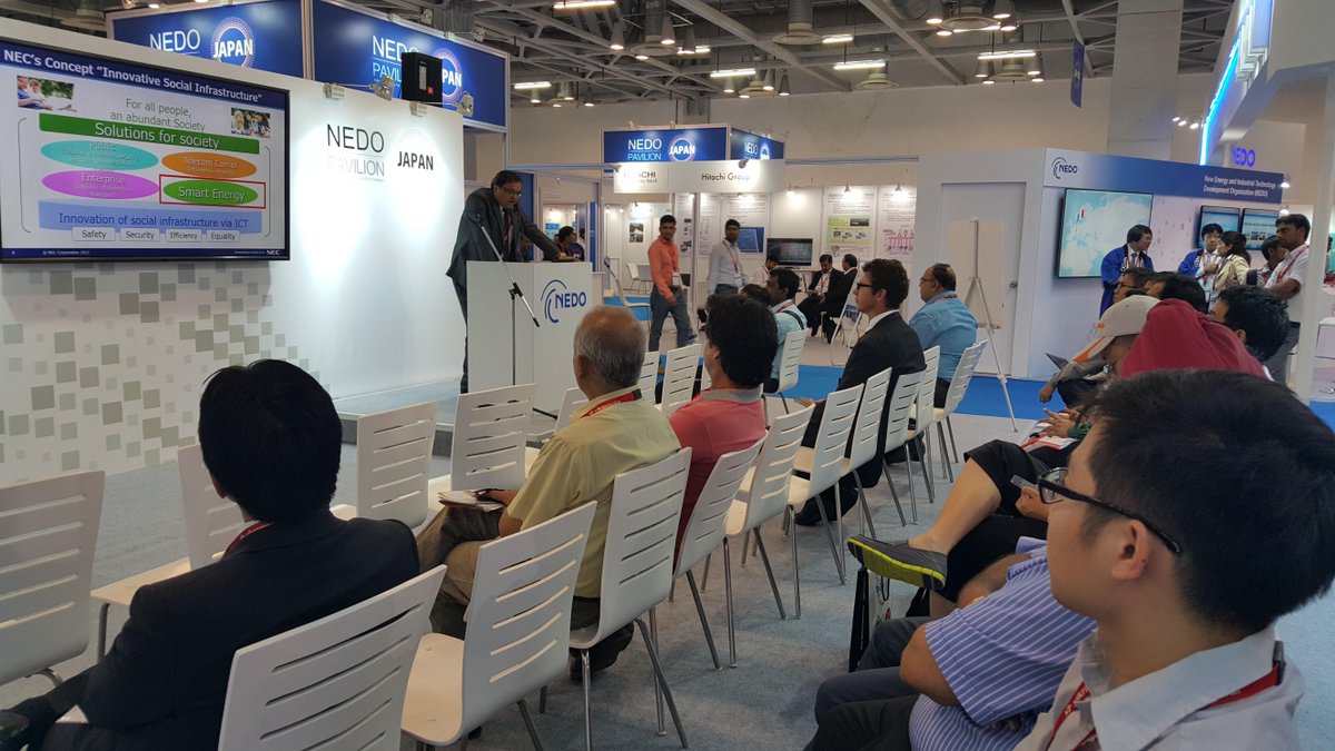 Mr Sharavan Kumar Singh at presenting #SmartEnergy solutions by <a href="/NECIndia/">necindia</a> .  #RenewableEnergy #SmartEnergy @ubm