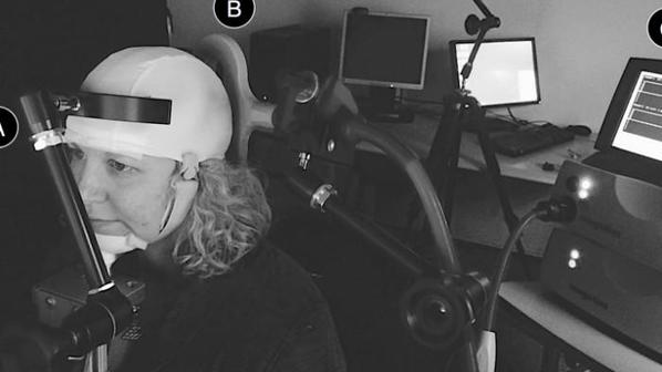 motherboard's tweet photo. Scientists have created the most advanced human brain-to-brain interface ever made:
http://t.co/XqCWWjjLYy http://t.co/VW9QKLqepl