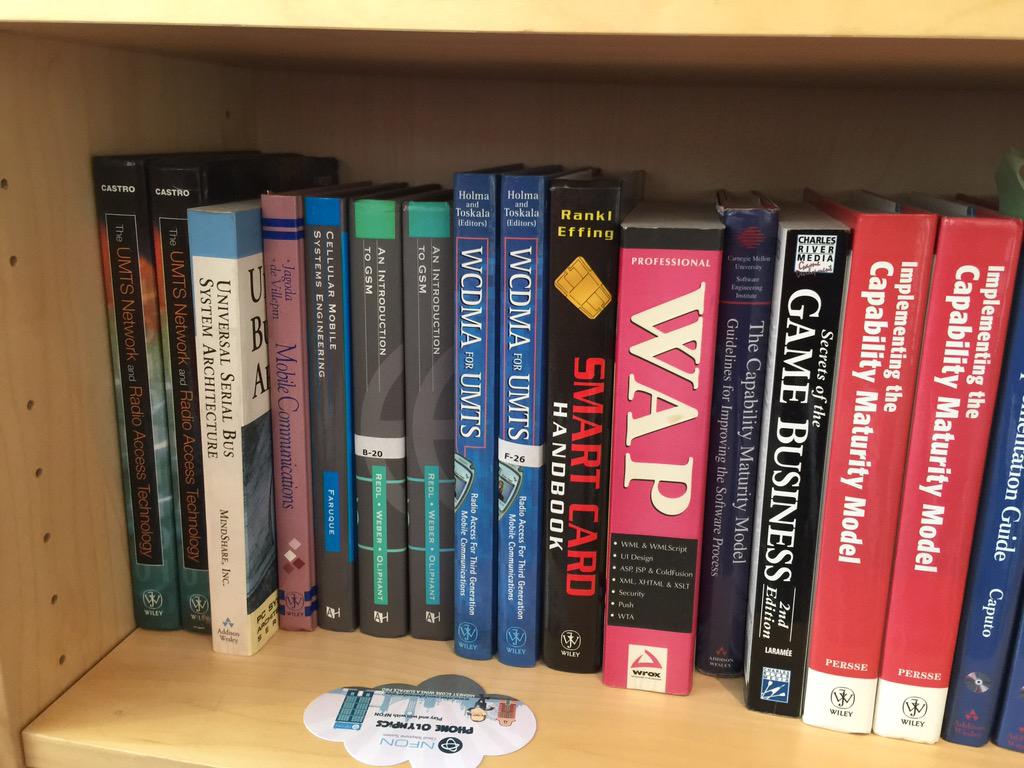 benwood's tweet image. A techy&apos;s library of yesteryear... #WAP #J2ME #GSM