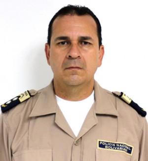 RConfidencial's tweet photo. Seis delincuentes y un PNB muertos en Cota 905 http://t.co/ijVnqDCYwH http://t.co/kxrXA0HpBc