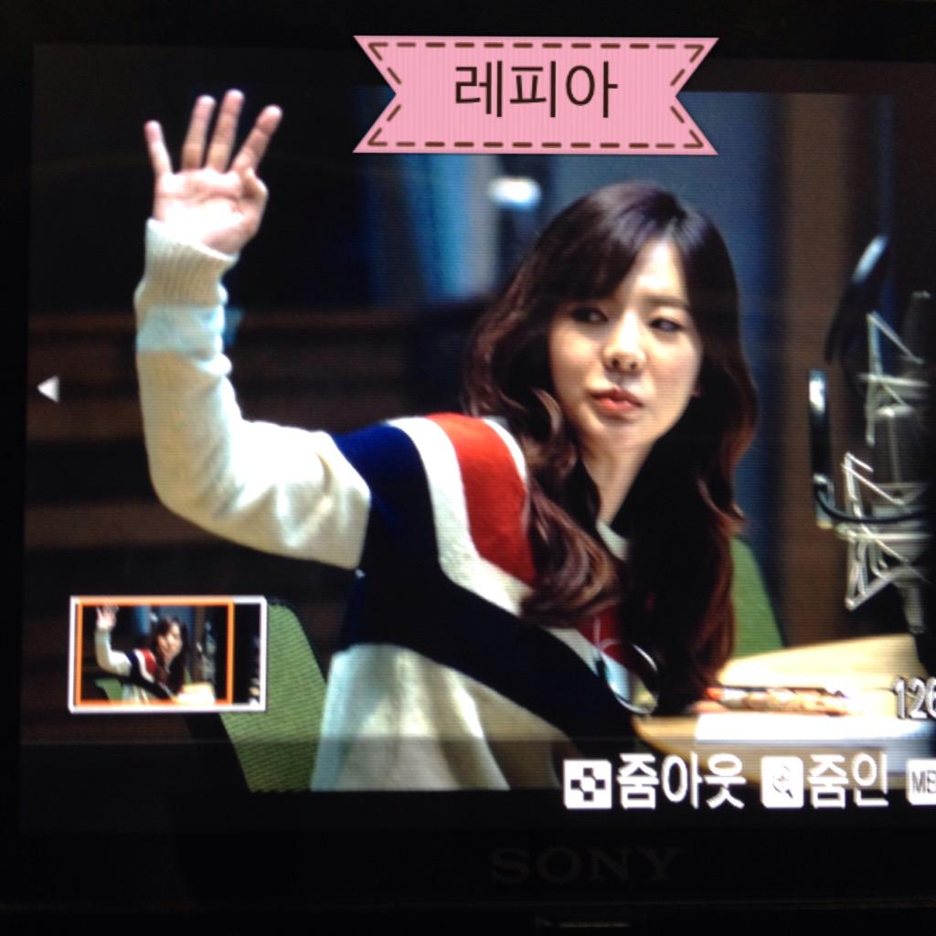 [OTHER][06-02-2015]Hình ảnh mới nhất từ DJ Sunny tại Radio MBC FM4U - "FM Date" - Page 25 CPq_10GUsAIERrF