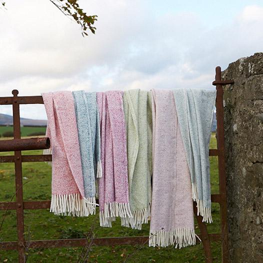2021london's tweet photo. @MourneTextiles #children's #blankets are a classic #mid-century tweed created by #GerdHayEdie http://t.co/IxPLyOtCS5 http://t.co/2d0dFnEISz