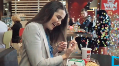 VibeDate's tweet photo. Now taking bets: How long til David starts doing McDonalds commercials with #Heather? #davidthemodel #BacheloretteAU http://t.co/bmT4tJmh3q