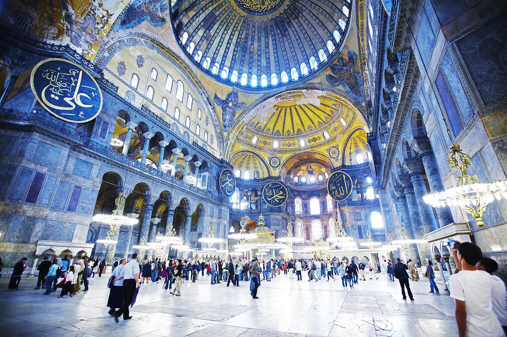 From #India to #Istanbul, the world's top 500 sights ranked by #lp #travel experts bit.ly/1E3jRWh #lptop500