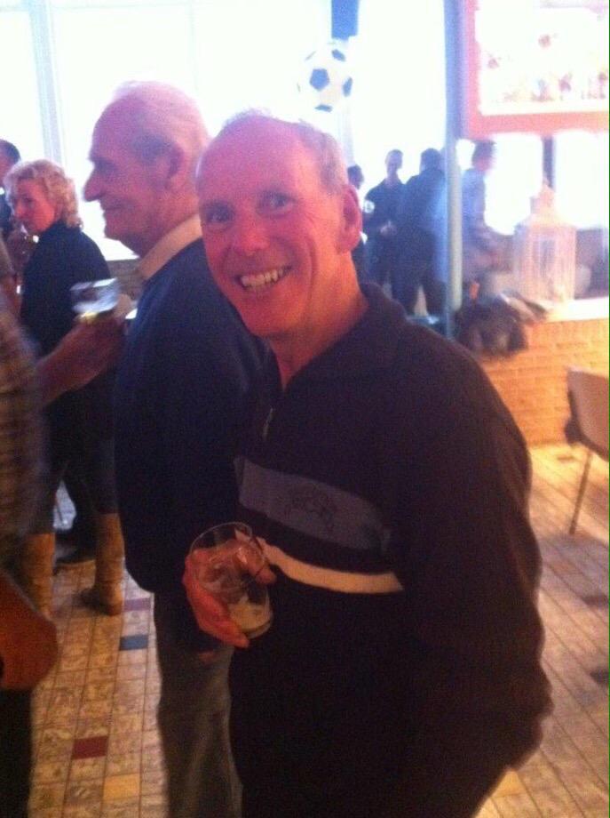 Mark_Bisschop's tweet photo. Omdat het vandaag zijn dag is, wil ik deze man graag even eren. #dagvandemateriaalman #dosr #snarfnavneev http://t.co/iB9pSl4l0Q