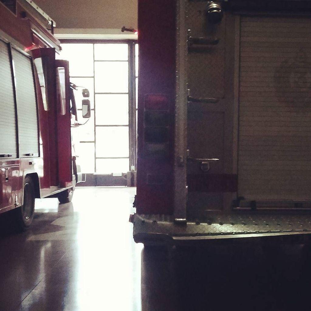 AFireStation's tweet image. Found this cool photo, not mine Buenos días!! #engine3 #station3 #terceracbñ #firetruck #firestation #firefighter
