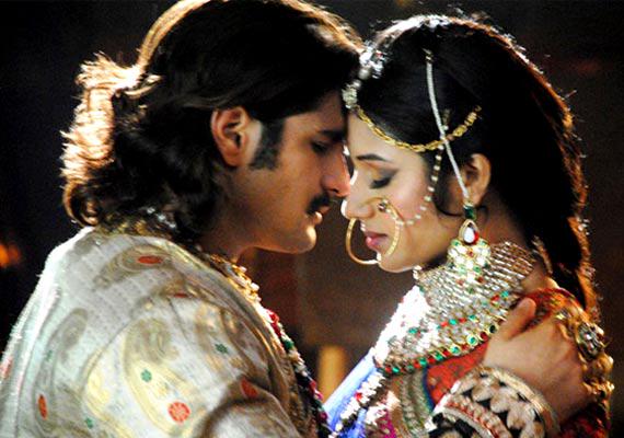How many RTs for this #TVStarJodi of #JodhaAkbar?