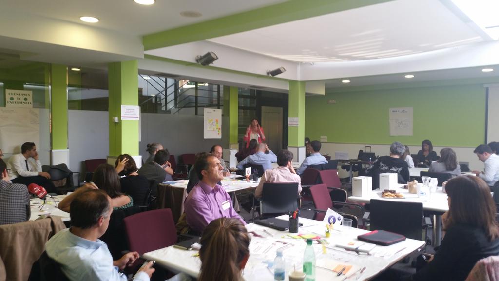 loretxubat's tweet photo. Genial maรฑana de trabajo colaborativo en #innoexchange @Innobasque #basquestartups http://t.co/rAdE4Oi1Oa
