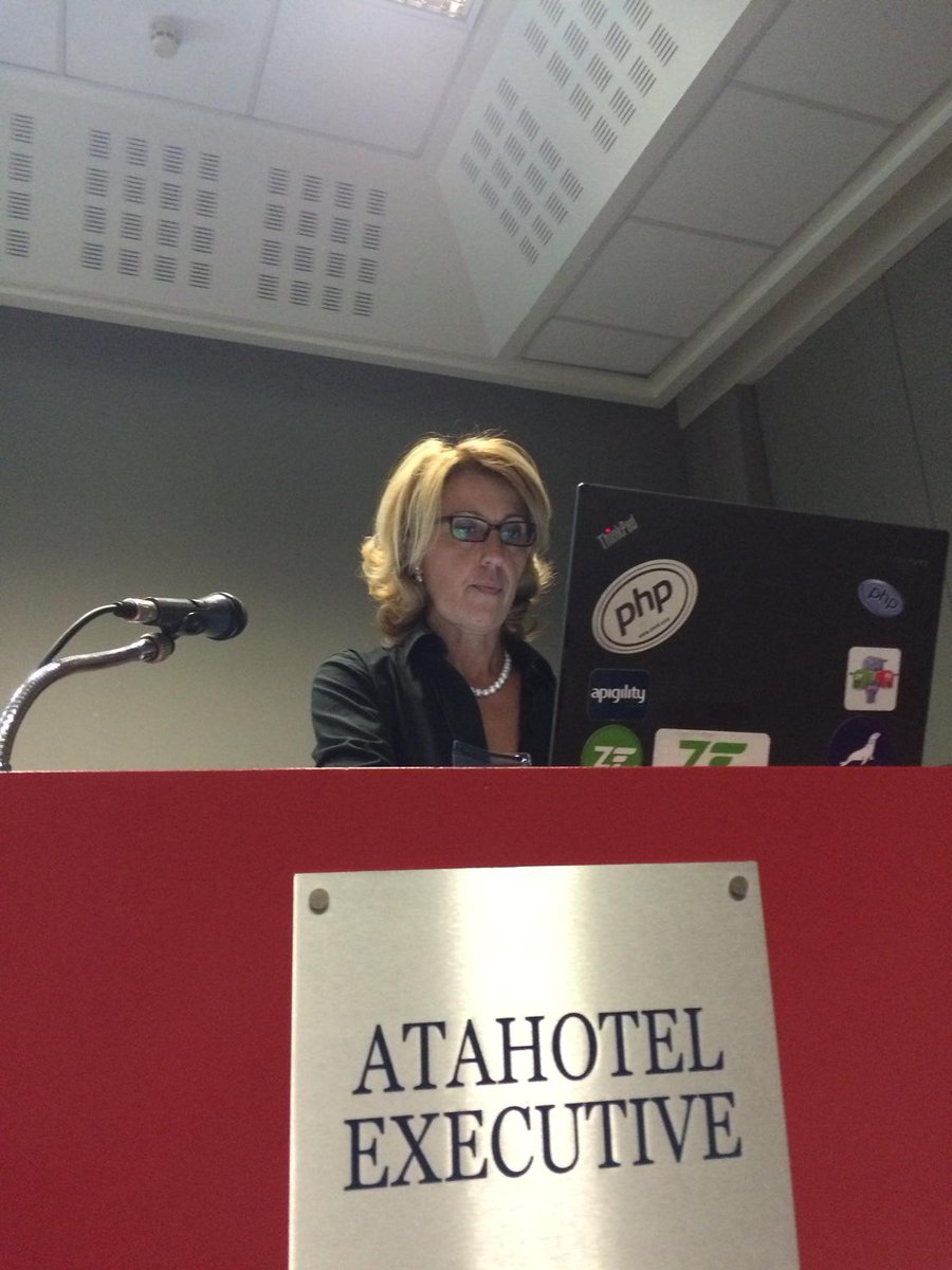 sapanto's tweet photo. Siamo allo speech di @ElenaMBrambilla http://t.co/x5Y6VMwBcY