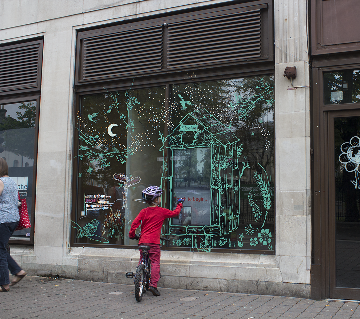 WildScreens's tweet photo. #LDF15 @L_D_F today @WildScreens 88 Church Str 1st interactive experience in 4 places | 2 Cities #London #Nottingham http://t.co/lzEwVT5Hjy