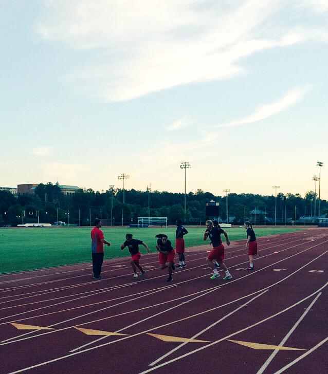 SamfordWBB's tweet photo. E+R=O (Effort + Response=Outcome) #dogsfinnaeat #finishabovetheline #samfordwbb #preseason http://t.co/1v9jIxas0j
