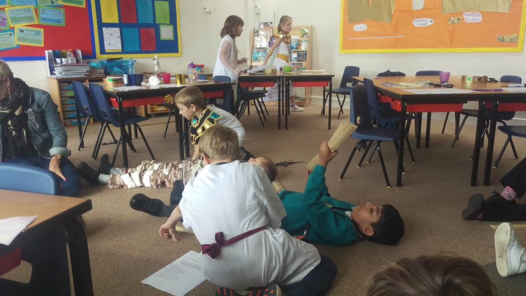 lillingtonschy3's tweet photo. The children are training to become Egyptian stone masons. #buildapyramid http://t.co/XrvR97Wyg6